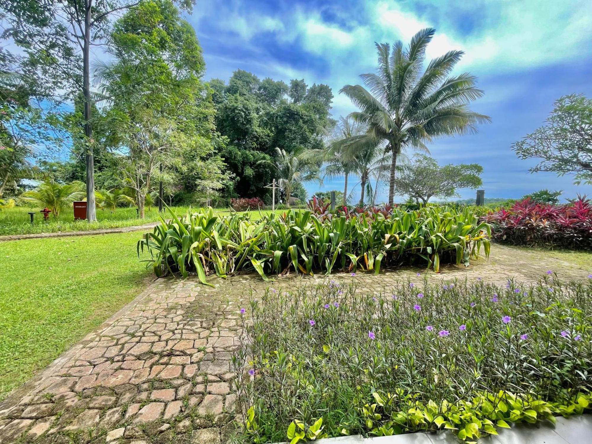 Swiss-Belresort Belitung Tanjungbinga Екстериор снимка